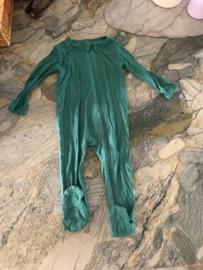 Kyte BABY emerald Footed Zipper Pajama 6-12